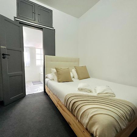 Low Cost Arroios Rooms Lisbon Bagian luar foto