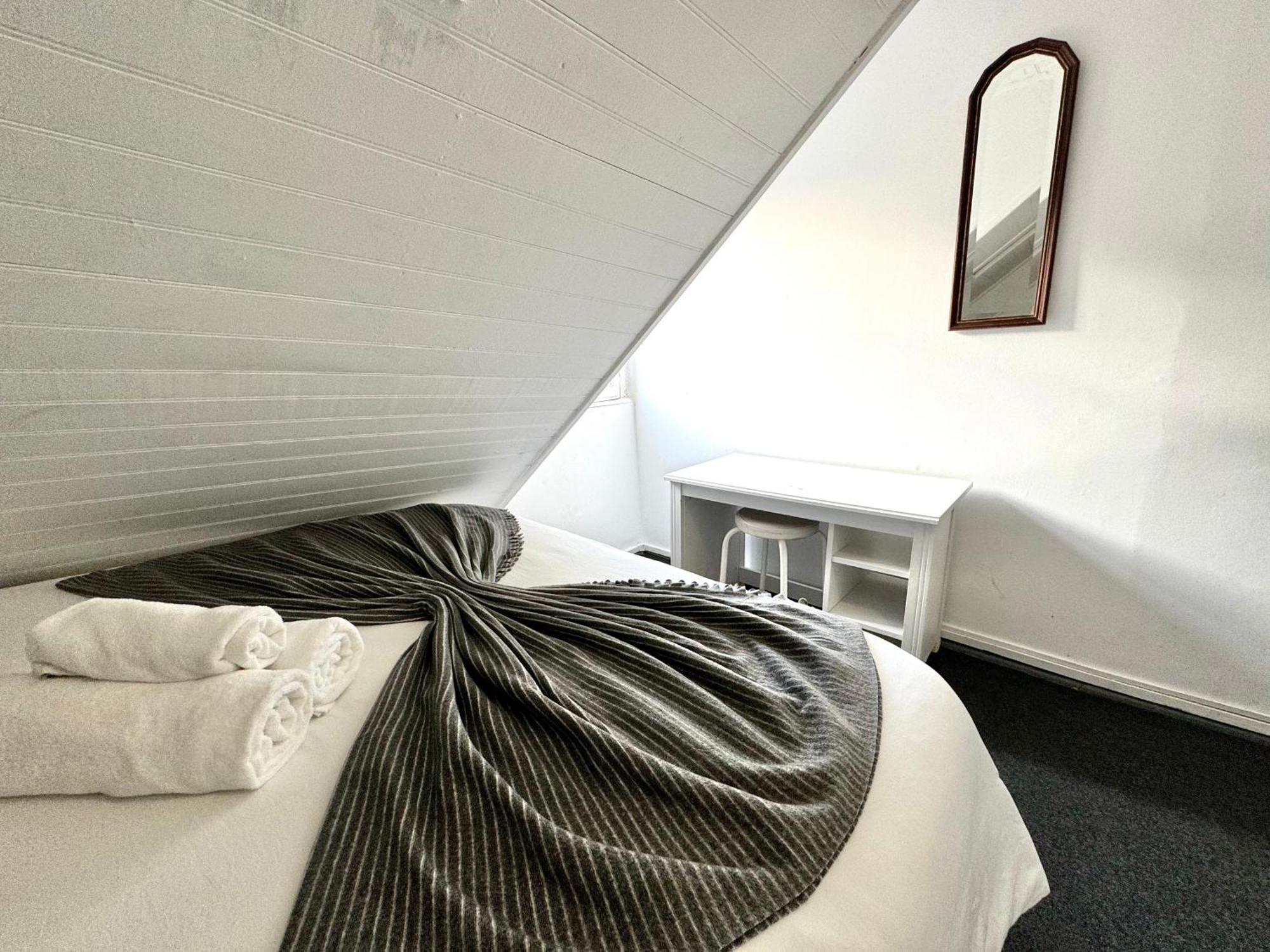 Low Cost Arroios Rooms Lisbon Bagian luar foto