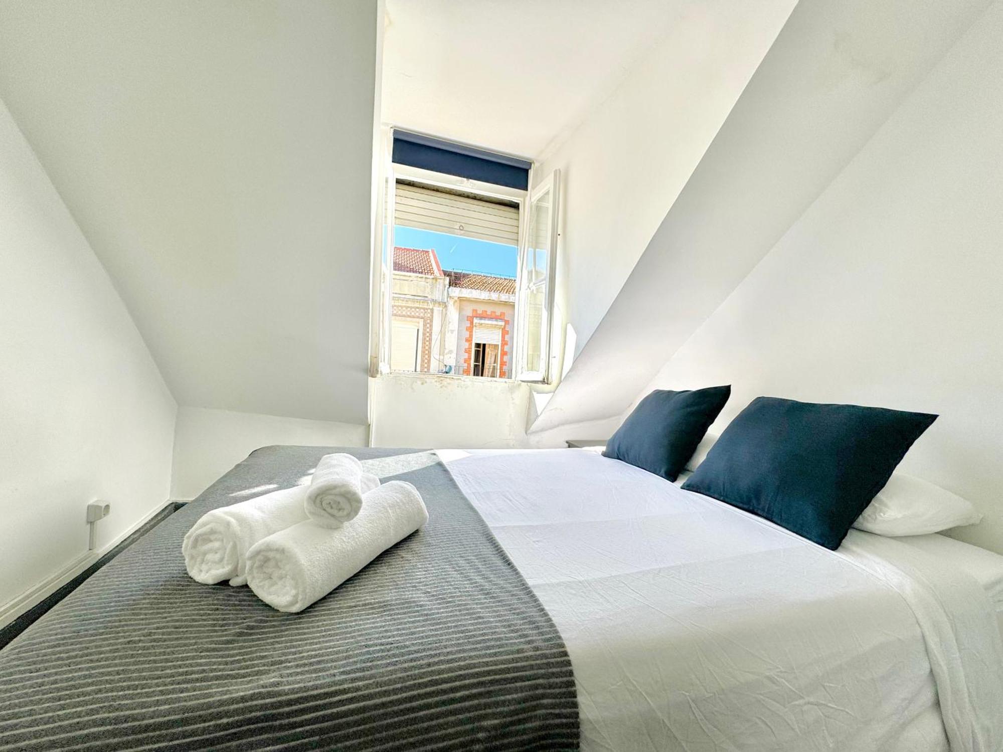 Low Cost Arroios Rooms Lisbon Bagian luar foto