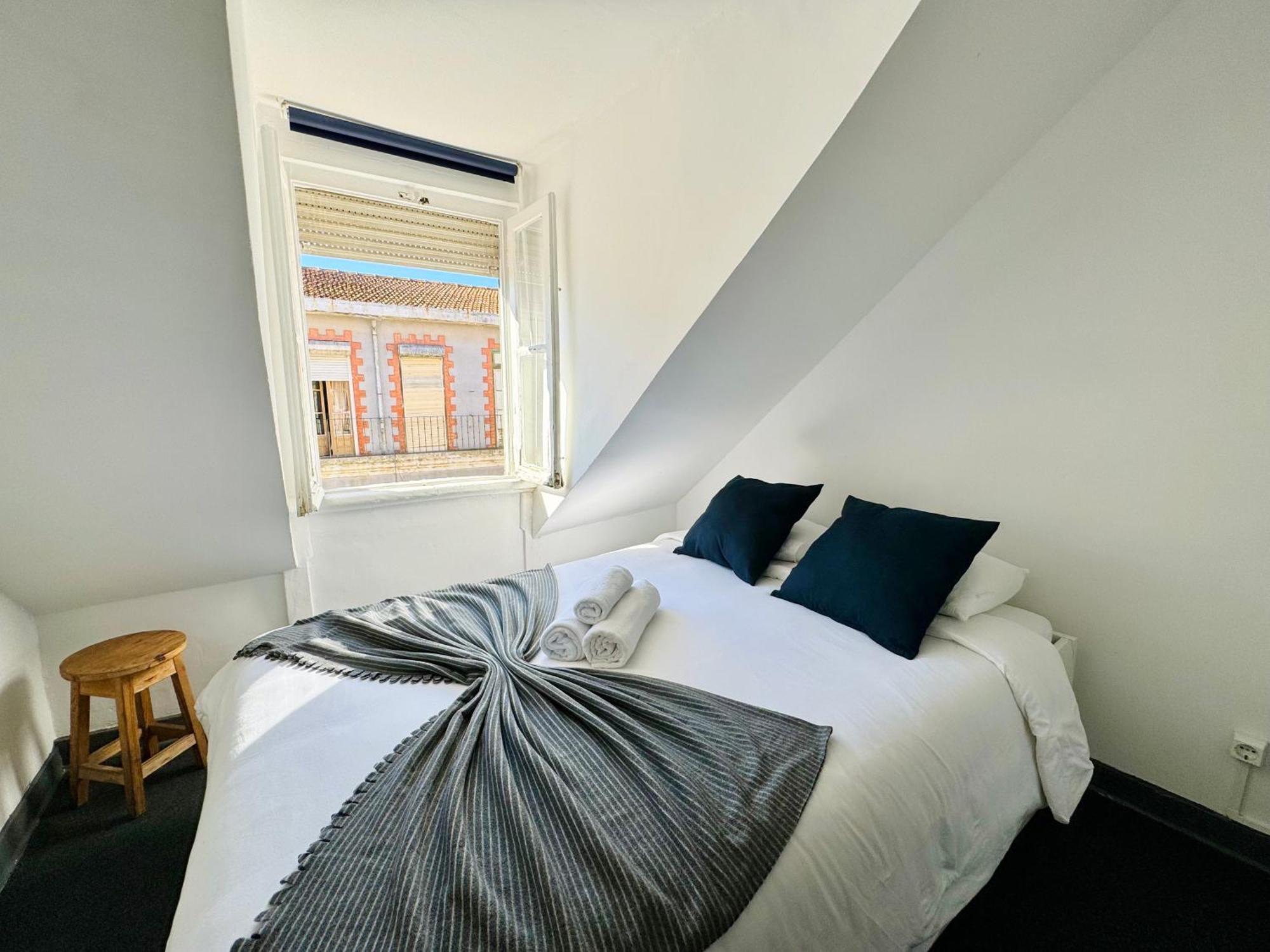 Low Cost Arroios Rooms Lisbon Bagian luar foto